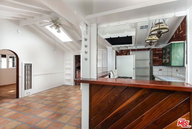 14842 Morrison Street, Sherman Oaks, CA 91403