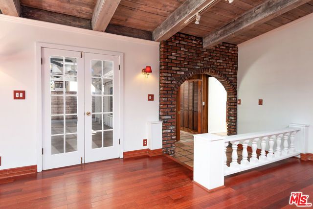 14842 Morrison Street, Sherman Oaks, CA 91403