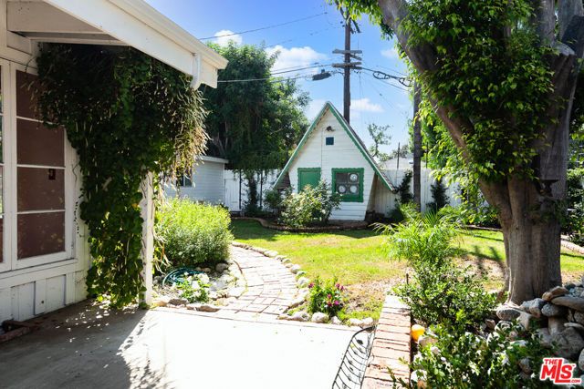 14842 Morrison Street, Sherman Oaks, CA 91403