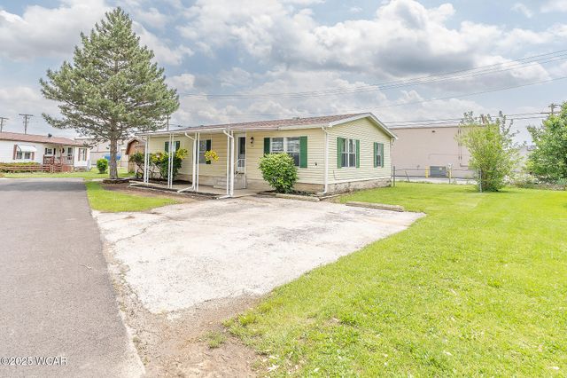 1203 Chateau Court, Findlay, OH 45840