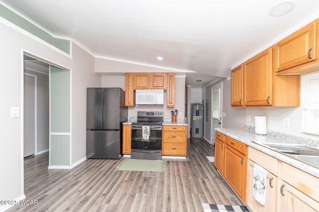 1203 Chateau Court, Findlay, OH 45840