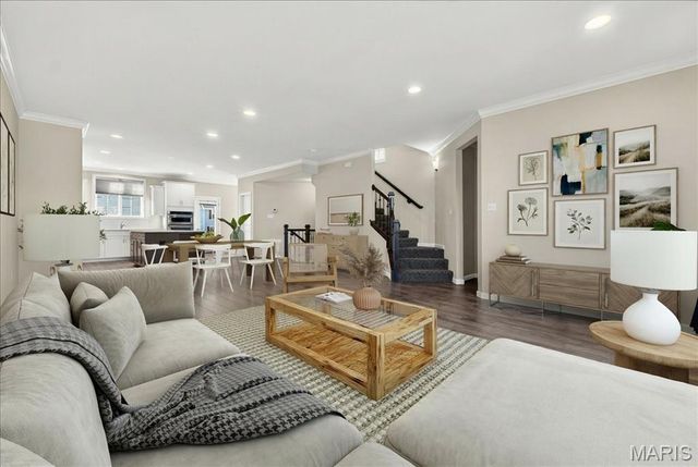 8014 Townes Way, St Louis, MO 63117