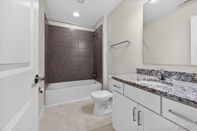 8014 Townes Way, St Louis, MO 63117