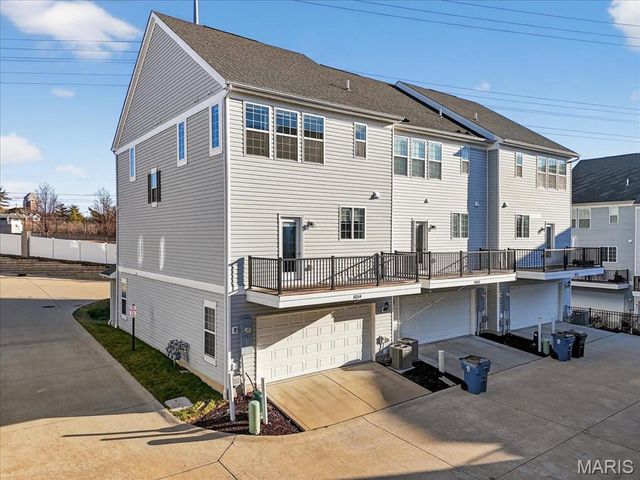 8014 Townes Way, St Louis, MO 63117