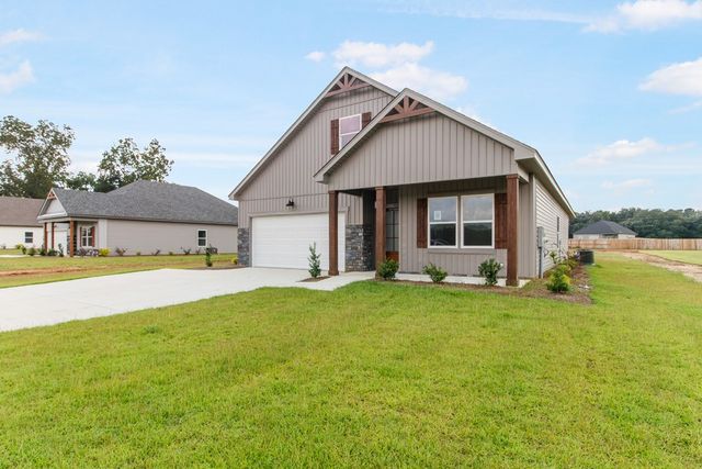 68 Woodham Road, Ashford, AL 36312