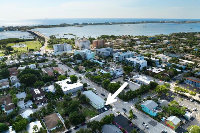 220 Lucerne Avenue 1, Lake Worth Beach, FL 33460