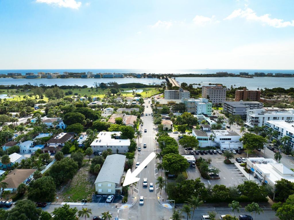 220 Lucerne Avenue 1, Lake Worth Beach, FL 33460