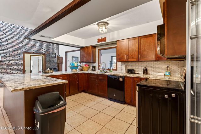 42 Dead End Road, Carriere, MS 39426