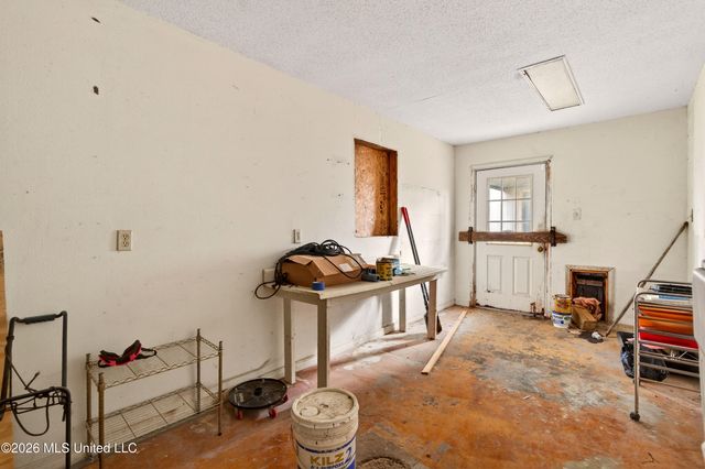 42 Dead End Road, Carriere, MS 39426