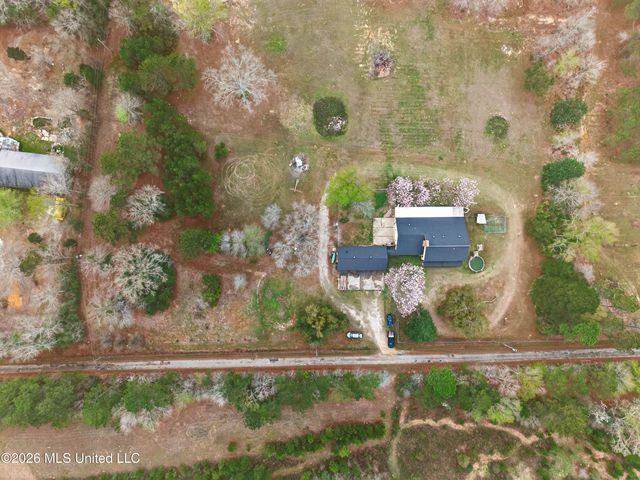 42 Dead End Road, Carriere, MS 39426