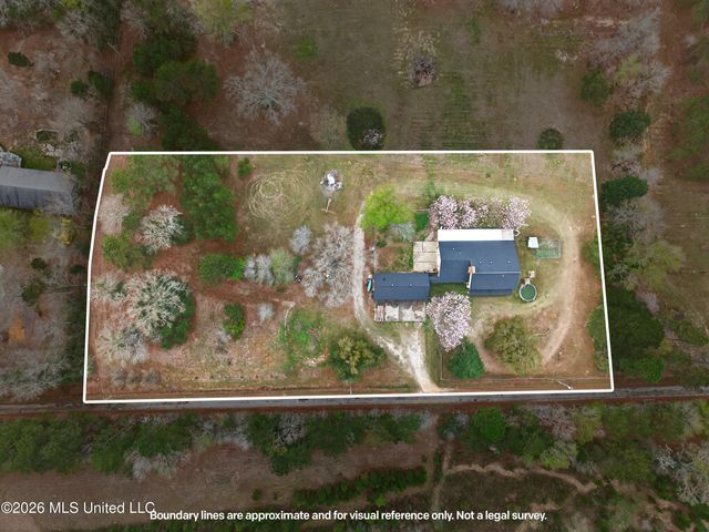 42 Dead End Road, Carriere, MS 39426