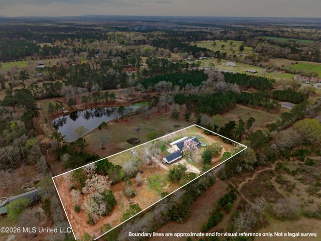 42 Dead End Road, Carriere, MS 39426