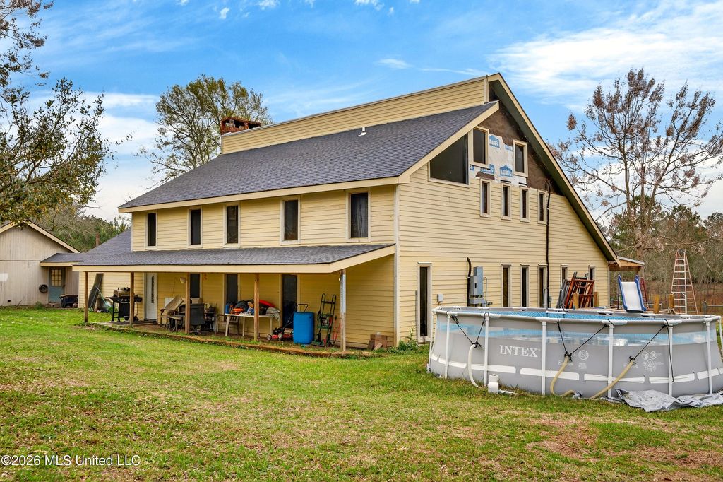 42 Dead End Road, Carriere, MS 39426