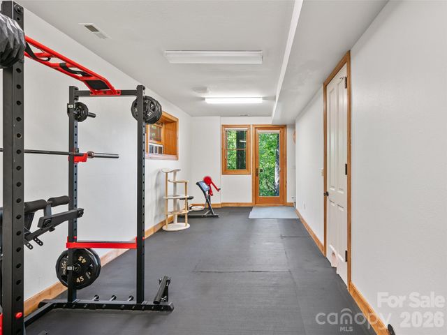 71 Chestnut Hill Road, Spruce Pine, NC 28777