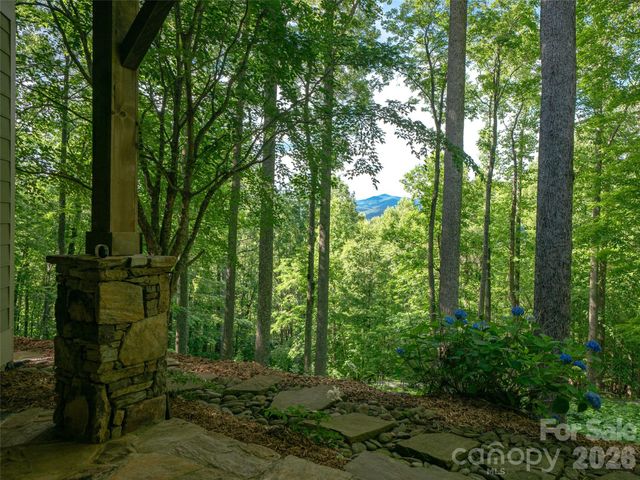 71 Chestnut Hill Road, Spruce Pine, NC 28777