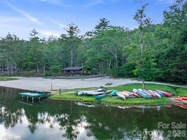 71 Chestnut Hill Road, Spruce Pine, NC 28777
