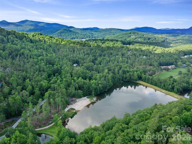 71 Chestnut Hill Road, Spruce Pine, NC 28777