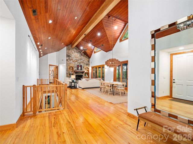 71 Chestnut Hill Road, Spruce Pine, NC 28777