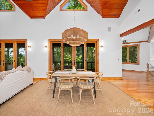 71 Chestnut Hill Road, Spruce Pine, NC 28777