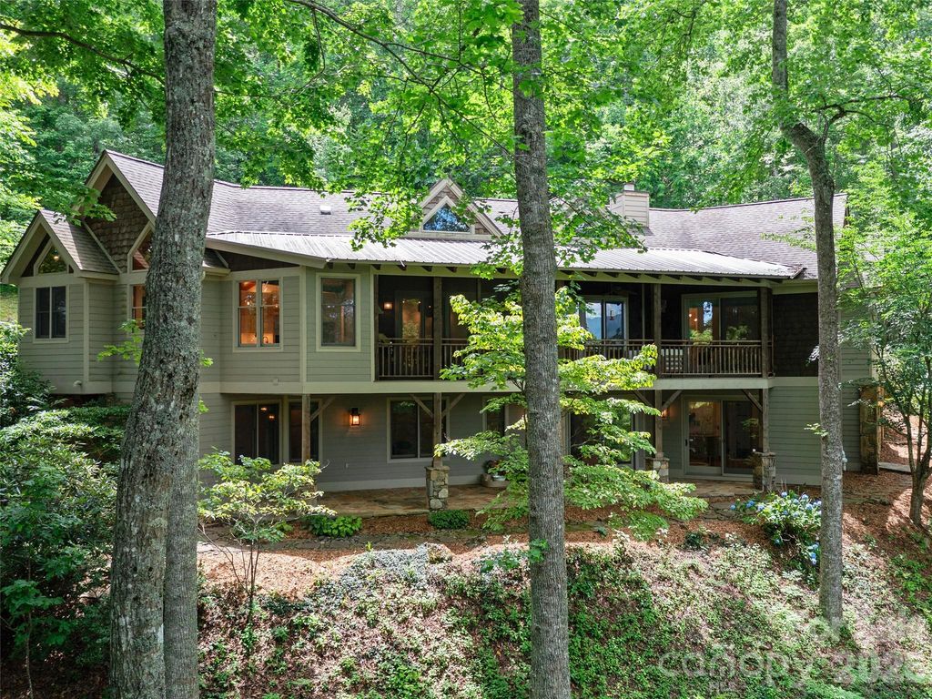 71 Chestnut Hill Road, Spruce Pine, NC 28777