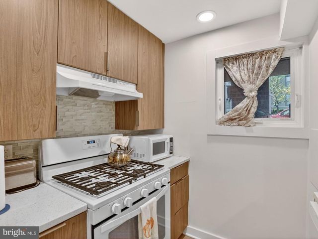 147 RHODE ISLAND AVE NW, Washington, DC 20001