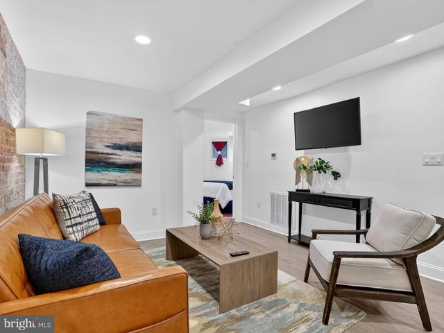 147 RHODE ISLAND AVE NW, Washington, DC 20001