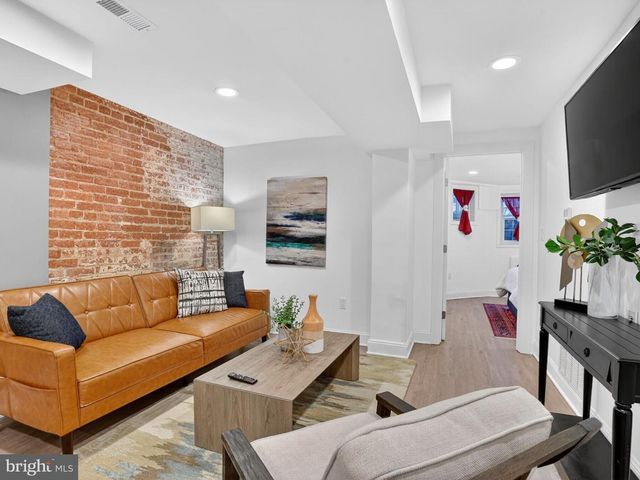147 RHODE ISLAND AVE NW, Washington, DC 20001