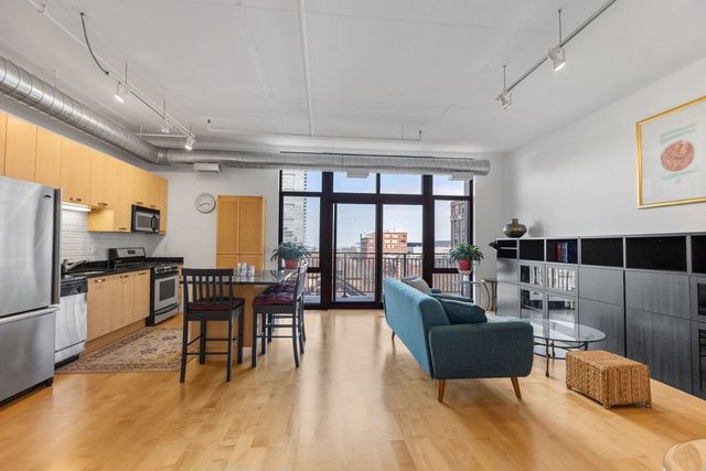 212 E Cullerton Street 603, Chicago, IL 60616