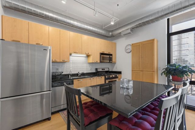 212 E Cullerton Street 603, Chicago, IL 60616