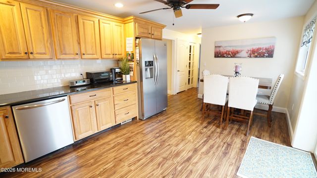 65 Hurleys Lane, Middletown, NJ 07738
