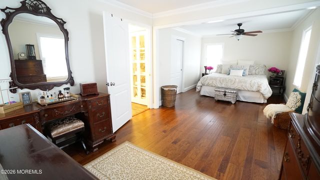 65 Hurleys Lane, Middletown, NJ 07738