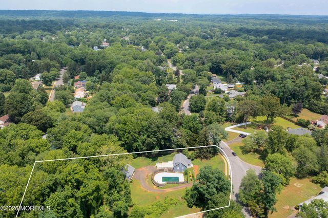 65 Hurleys Lane, Middletown, NJ 07738