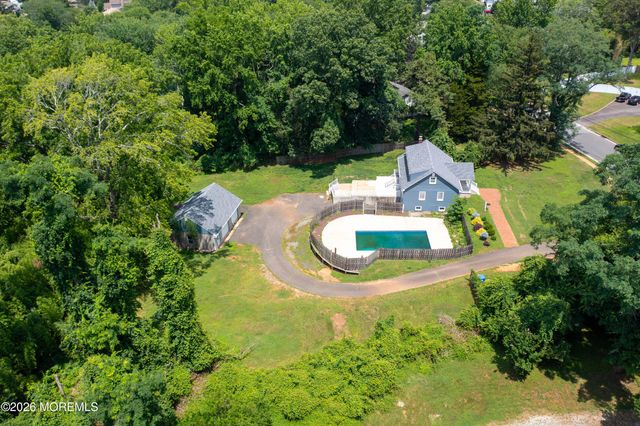 65 Hurleys Lane, Middletown, NJ 07738