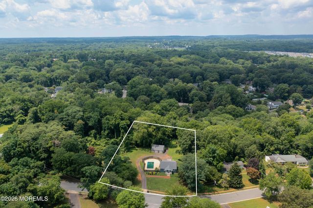 65 Hurleys Lane, Middletown, NJ 07738