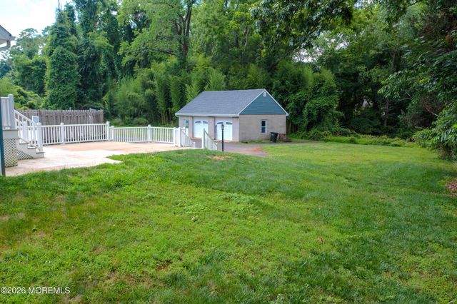 65 Hurleys Lane, Middletown, NJ 07738