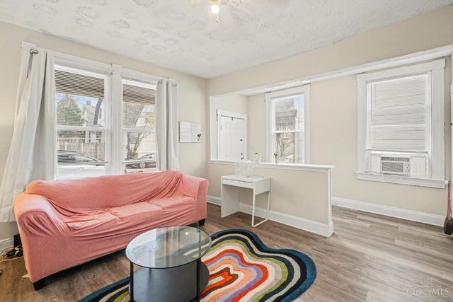 421 Southview Avenue, Cincinnati, OH 45219