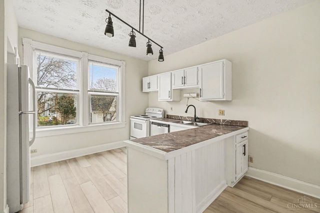 421 Southview Avenue, Cincinnati, OH 45219