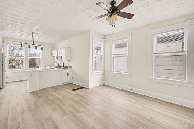 421 Southview Avenue, Cincinnati, OH 45219