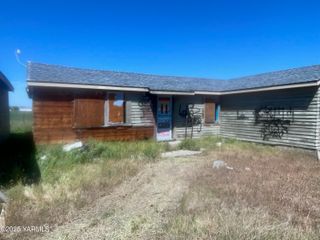 8291 Fort Rd, Wapato, WA 98951