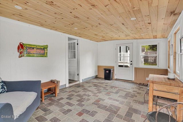 7 Silversmith Lane, Rotterdam, NY 12306