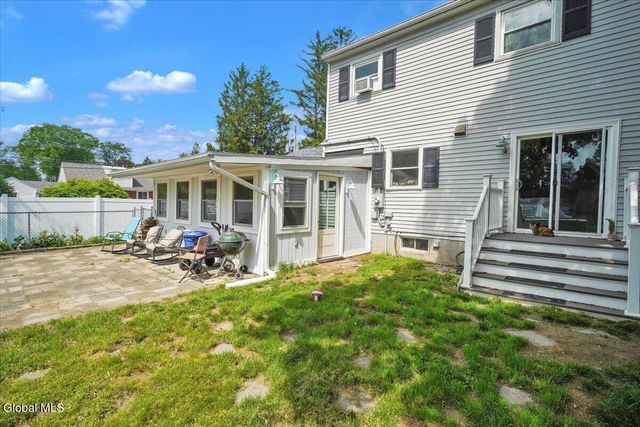 7 Silversmith Lane, Rotterdam, NY 12306