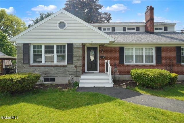 7 Silversmith Lane, Rotterdam, NY 12306