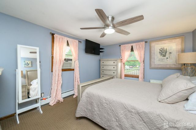 32 Loring Avenue, Edison, NJ 08817