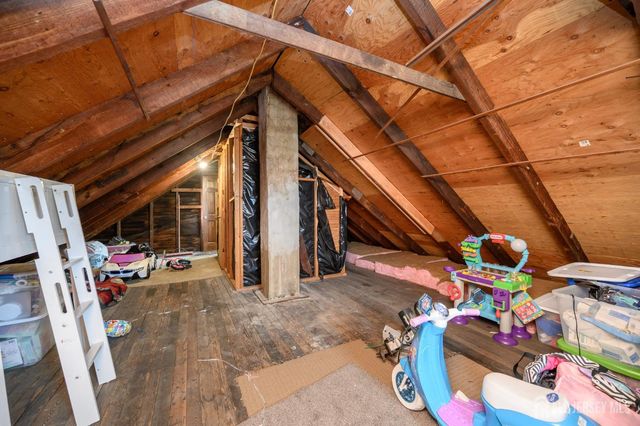 32 Loring Avenue, Edison, NJ 08817