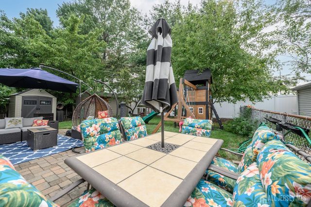 32 Loring Avenue, Edison, NJ 08817