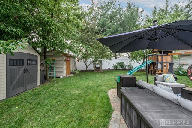 32 Loring Avenue, Edison, NJ 08817