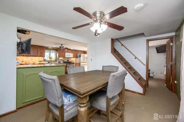 32 Loring Avenue, Edison, NJ 08817