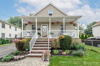 32 Loring Avenue, Edison, NJ 08817