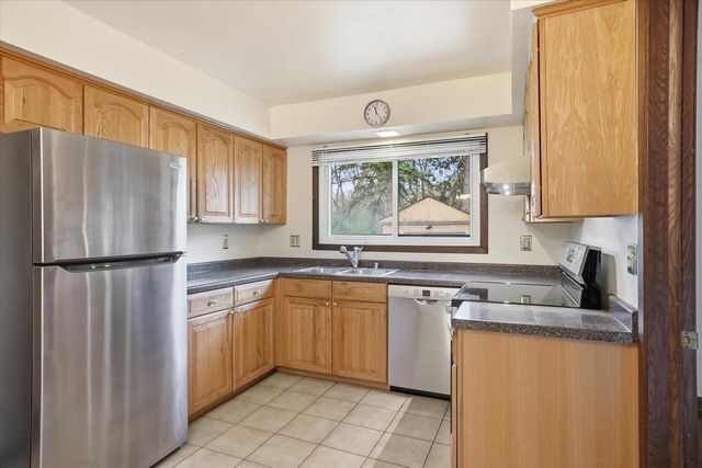 6994 Range Line ROAD, Glendale, WI 53209