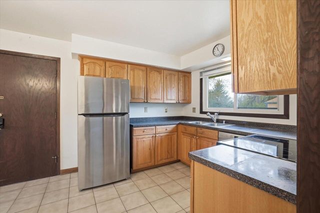 6994 Range Line ROAD, Glendale, WI 53209